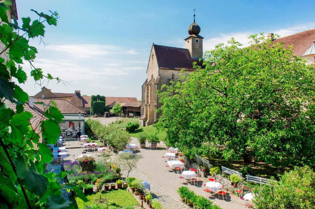 Hotel Gut Oberstockstall Kirchberg am Wagram Exterior foto